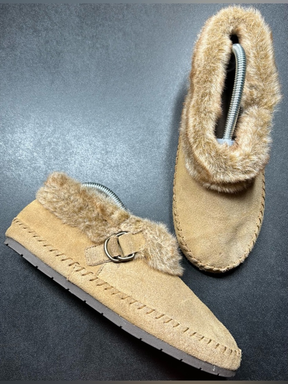 Merona Women’s Size 9 Faux Fur Lined Tan Suede Slippers